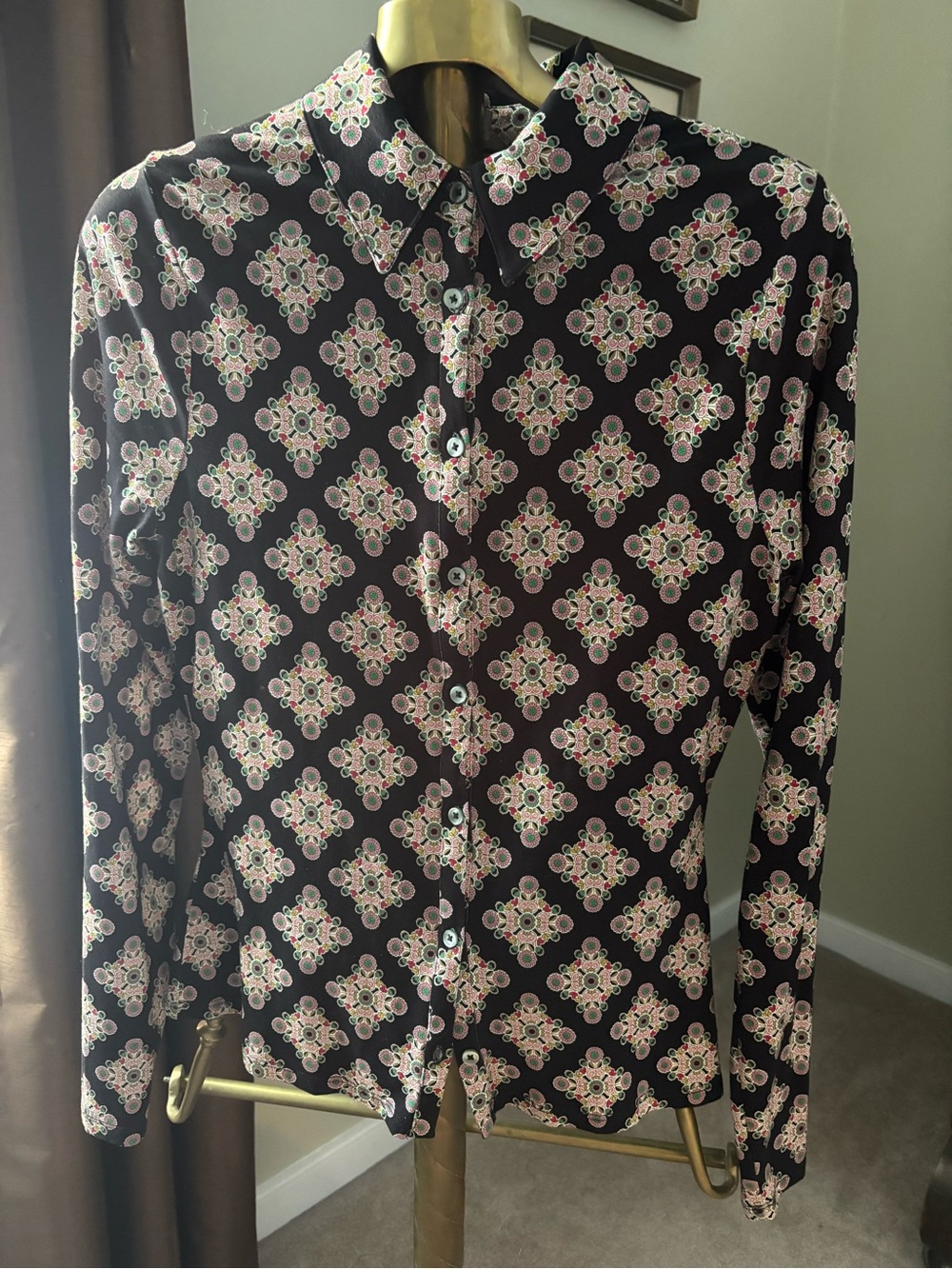 Boden Black Long-Sleeve Floral Geometric Button-Up Blouse